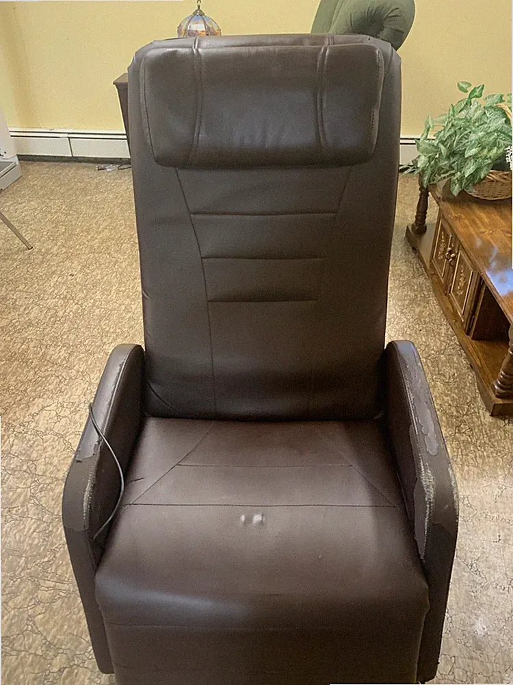 Reclining Vibration and Heated Massage Chair